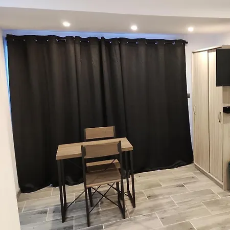 Plain Pied Avec Terrasse Couverte 20m Wifi Et Smart Tv Hérin